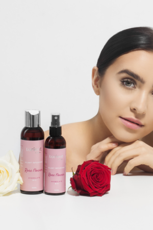 Hydrolat z płatków róży